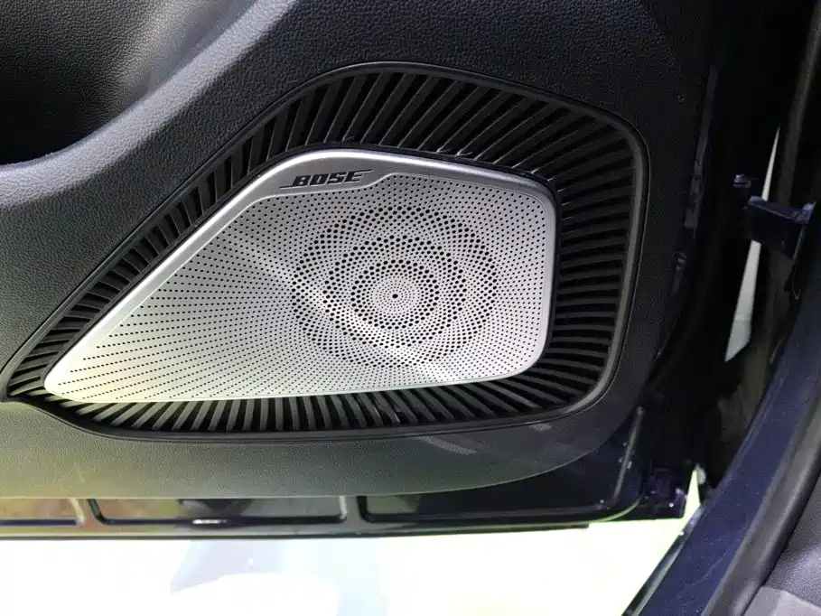 Фото 21 - Roewe iMAX8