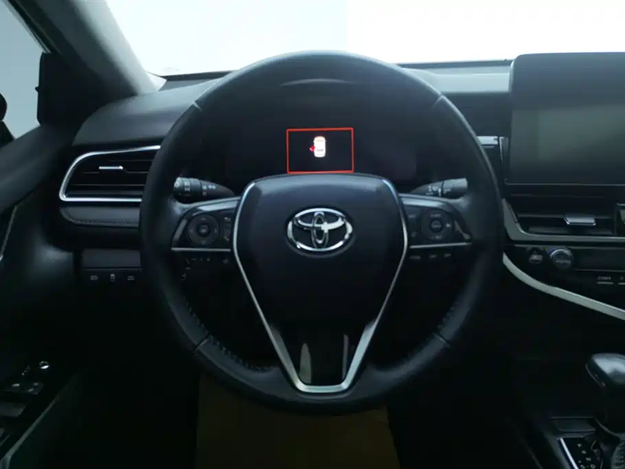 Toyota Camry 2023 2.5G Luxury Edition фото 15