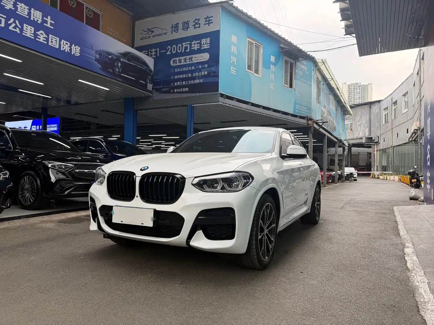 BMW X4 2021 xDrive 25i M Sport Glorious Night Package
