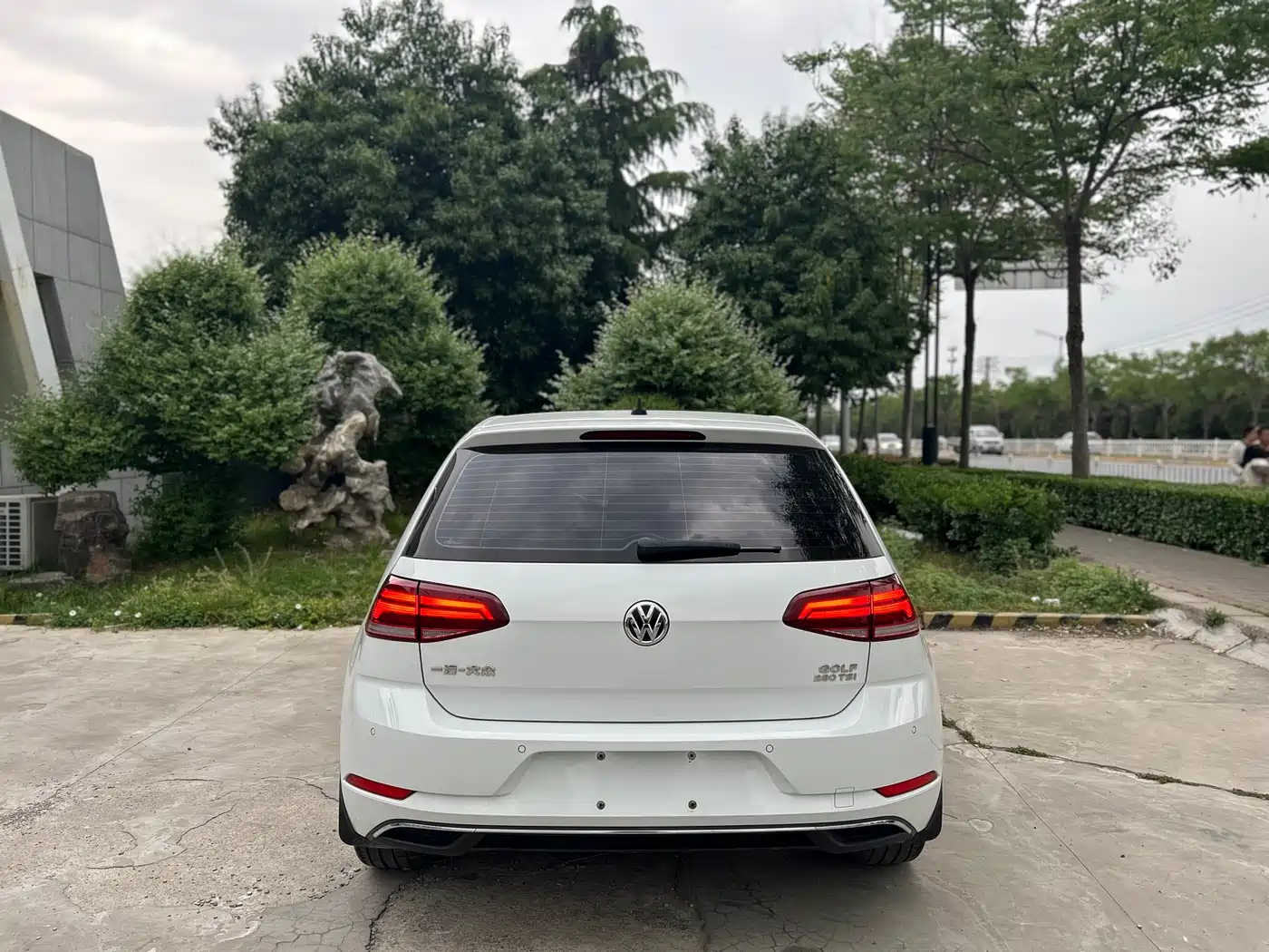 Volkswagen Golf 2020 Beloved Edition 280TSI DSG Comfort фото 4