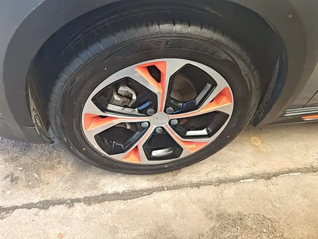 Lynk & Co 02 2018 1.5T DCT 2WD Shine Edition China V фото 23