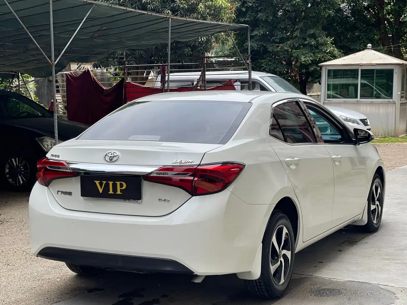 Toyota Levin 2018 185T CVT Luxury Edition фото 4