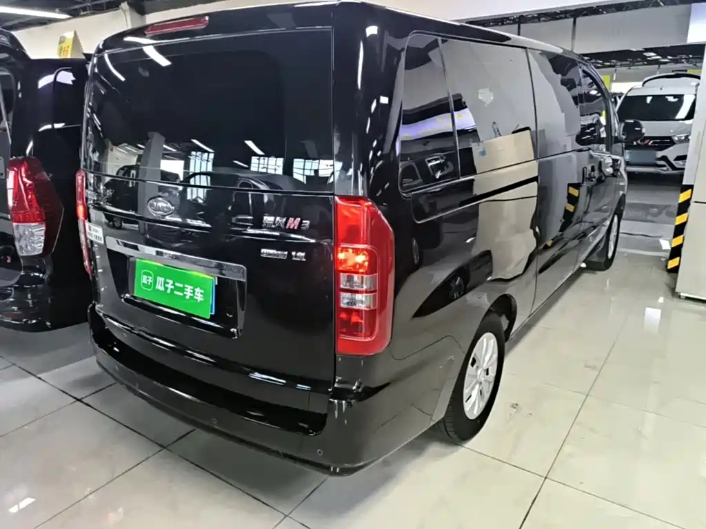 Фото 7 - JAC Refine M3