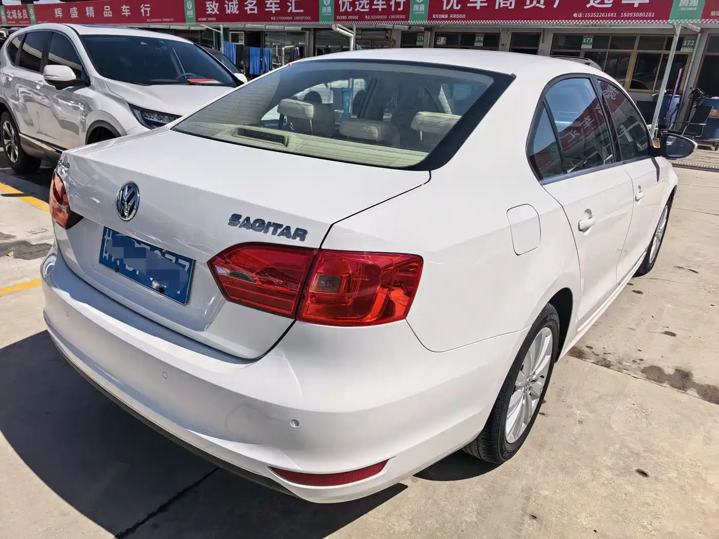 Volkswagen Sagitar 2014 Facelift 1.6L Automatic Comfort фото 7