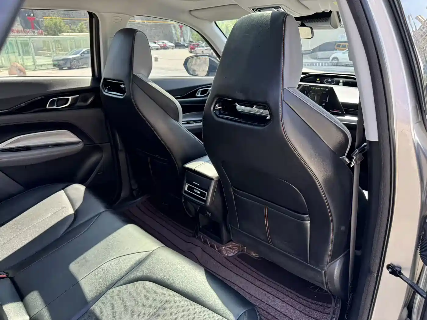 Photo 12 - Changan Oshan Z6