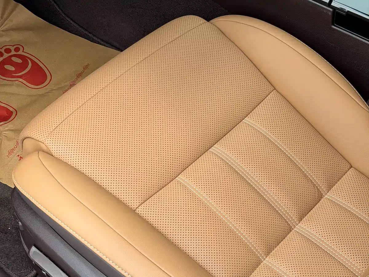 Lexus ES 2015 200 Elite Edition фото 20