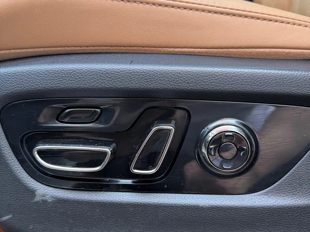 GAC Trumpchi Trumpchi ES9 2024 Model PHEV 143km Traveller Max фото 13