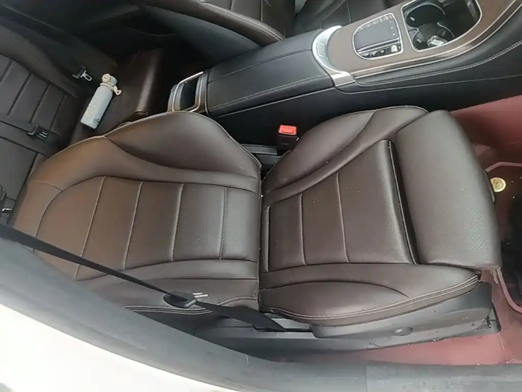 Фото 25 - Mercedes-Benz GLC