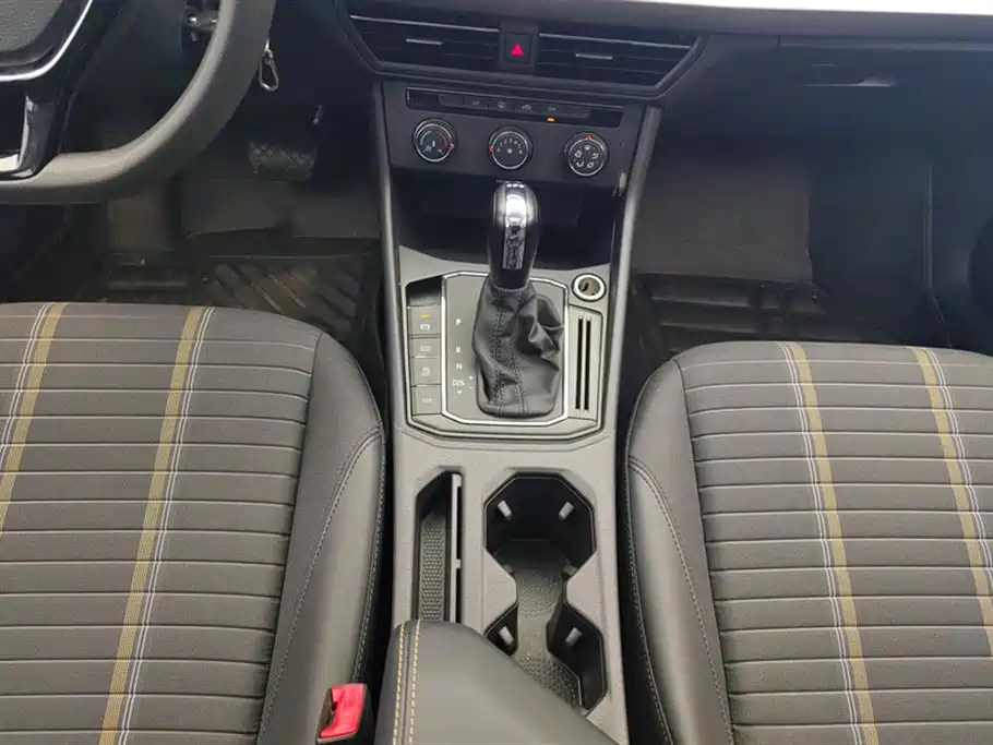 Volkswagen Lavida 2018 280TSI DSG Comfort Edition China V фото 16