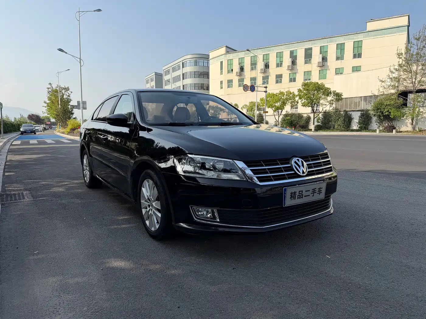 Volkswagen Lavida 2013 Model 1.4TSI DSG Luxury фото 3