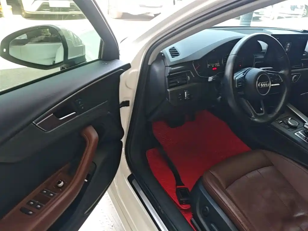 Audi A4L 2017 45 TFSI quattro Style Edition фото 16