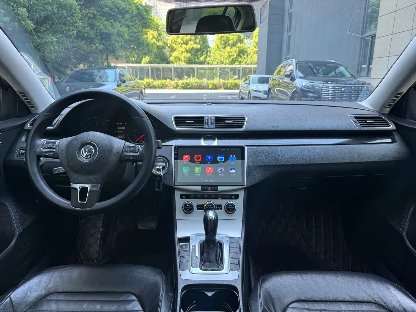 Volkswagen Magotan 2012 Facelift 1.8TSI Luxury фото 18