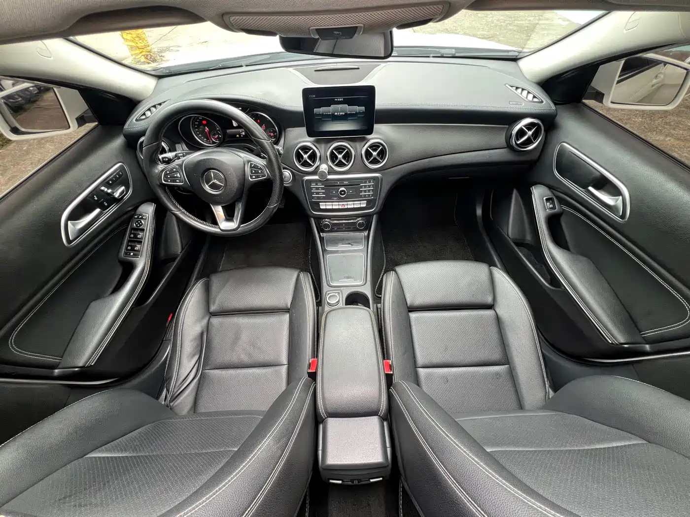 Mercedes-Benz GLA 2017 GLA 200 Fashion фото 12