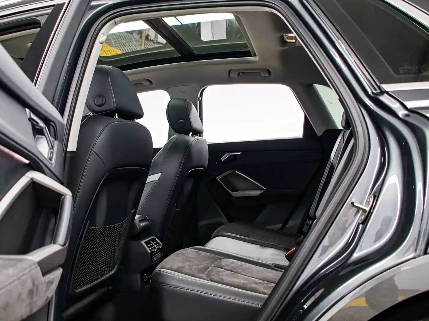 Audi Q3 2022 35 TFSI Fashion Dynamic фото 16