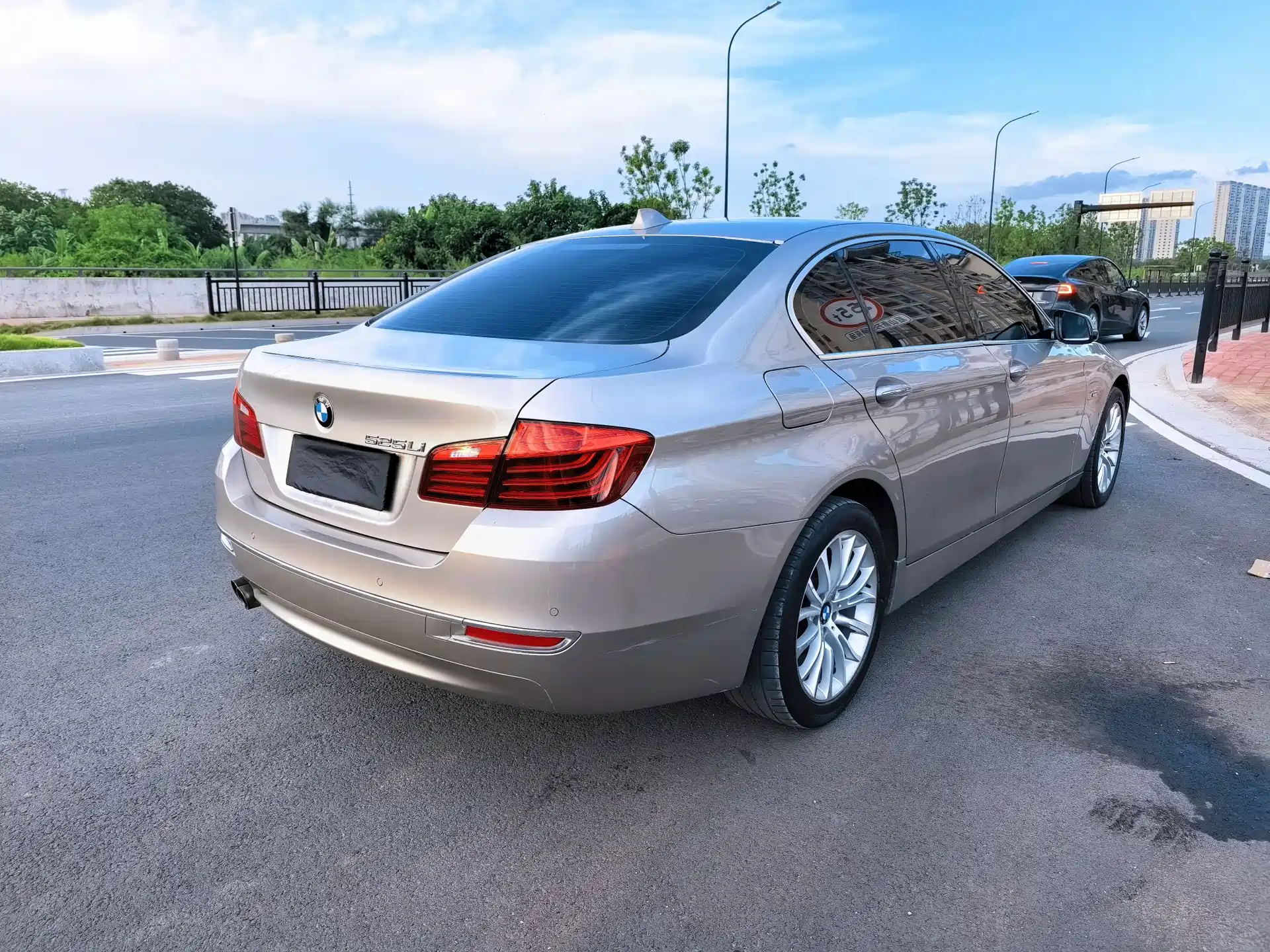 Фото 9 - BMW 5 Series
