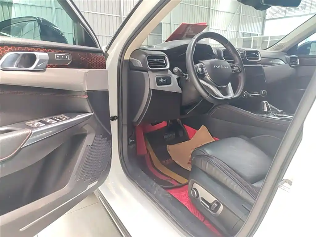 Lynk & Co 02 2018 2.0T DCT AWD Pro Edition China V фото 16