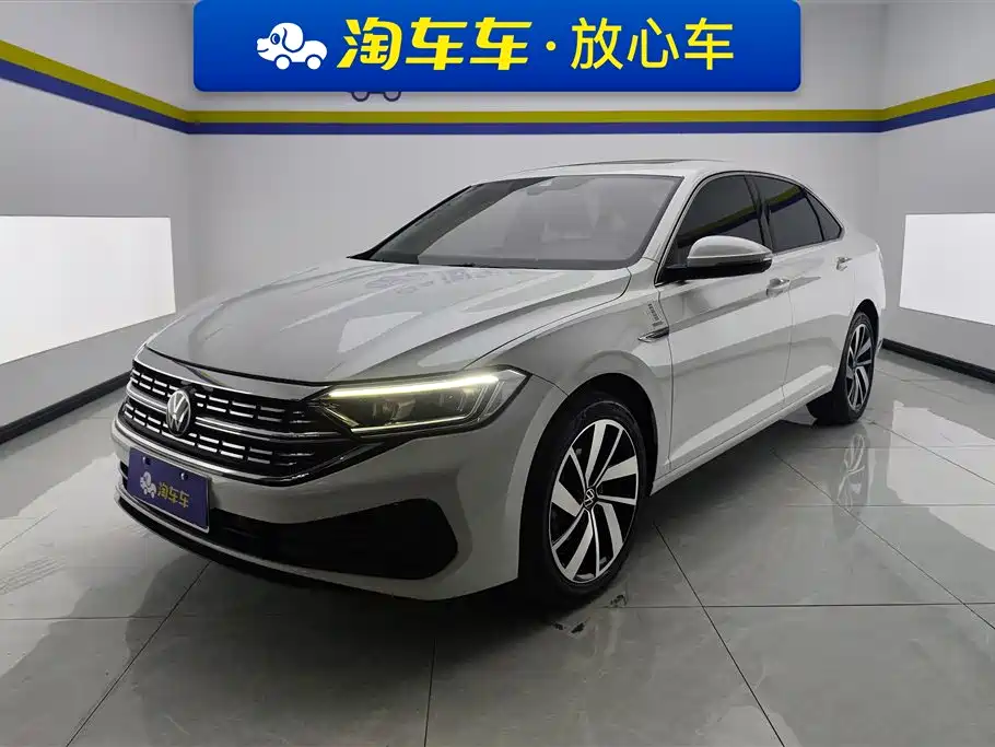 Volkswagen Sagitar 2024 300TSI DSG Surpass Edition