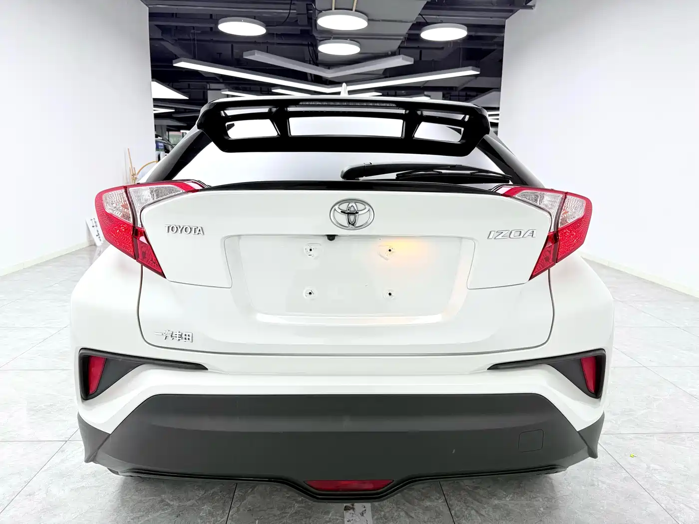 Toyota IZOA 2020 2.0L Yi Dong Edition фото 5