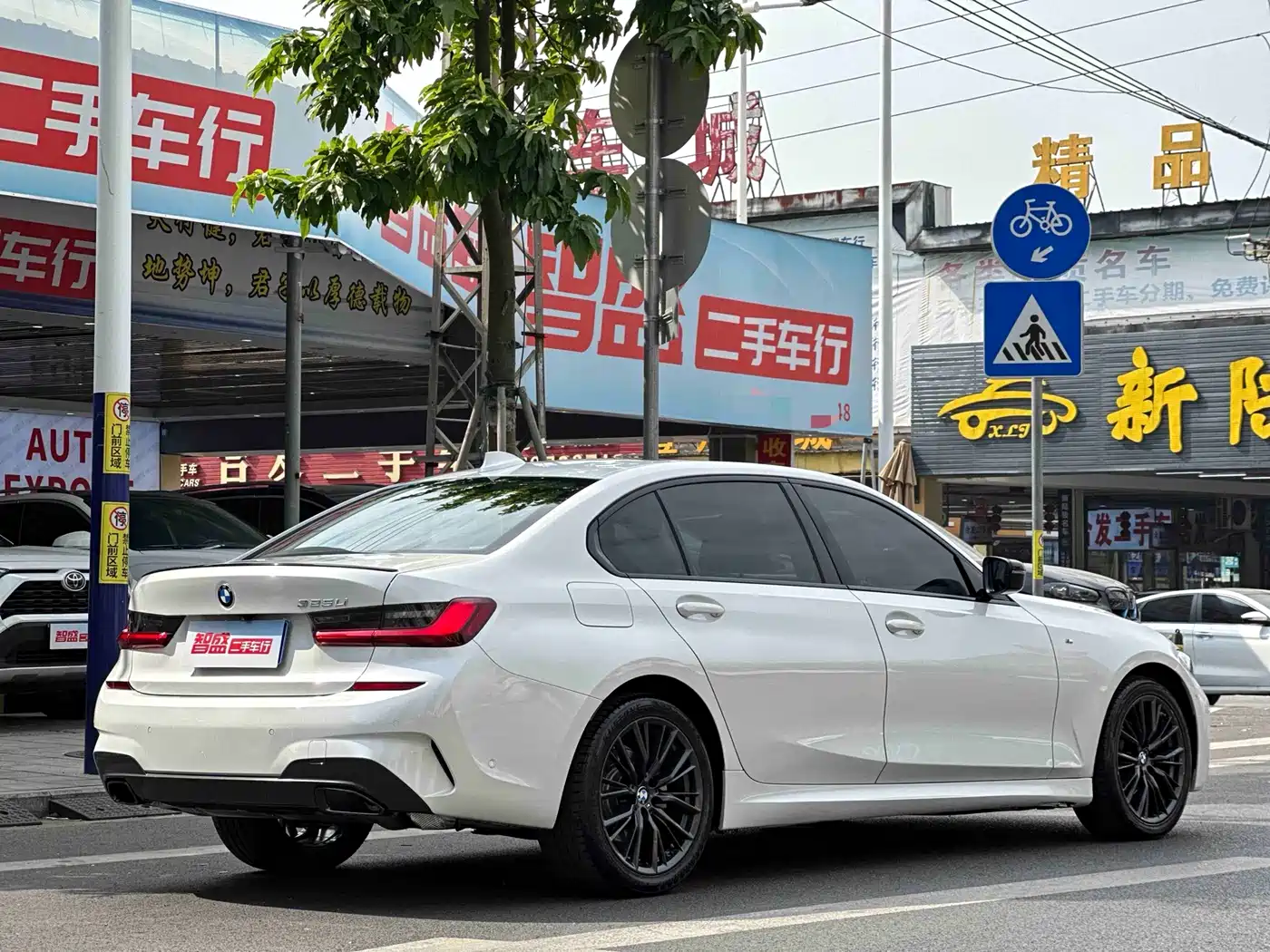 BMW 3 Series 2021 Facelift 325Li M Sport Shadow Edition фото 3