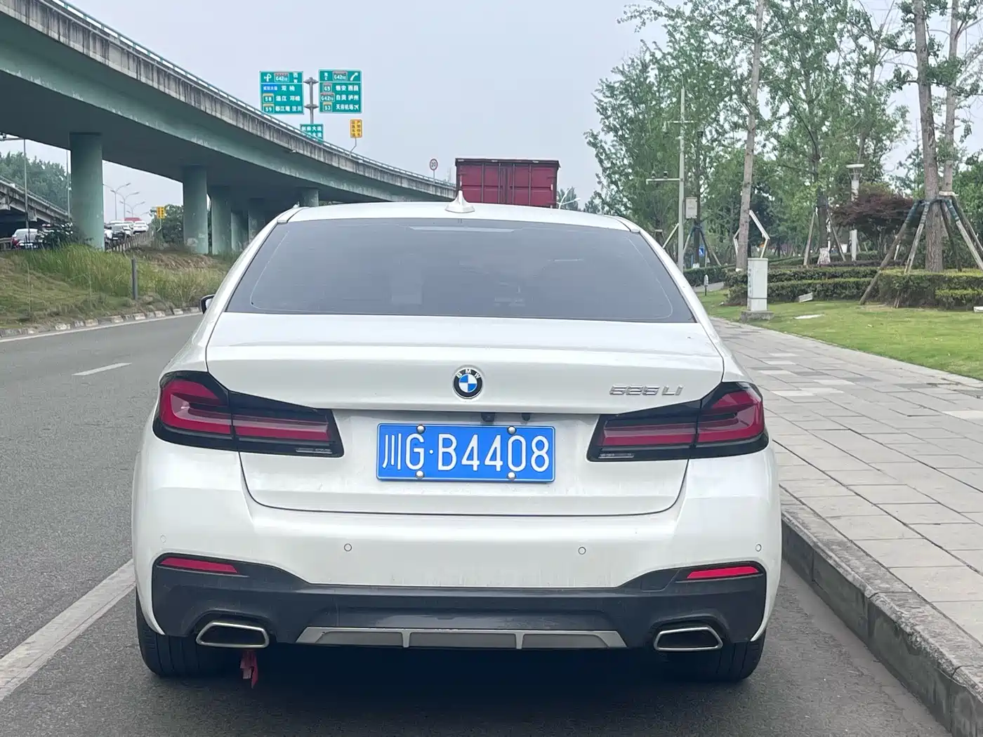 BMW 5 Series 2022 525Li M Sport Package фото 18