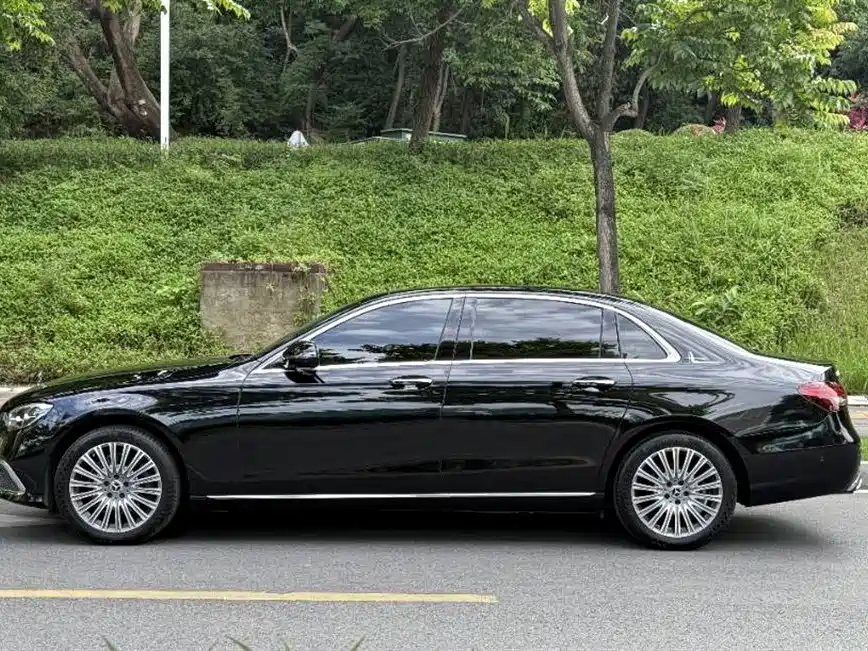 Mercedes-Benz E-Class 2022 Second Facelift E 300 L Luxury фото 8