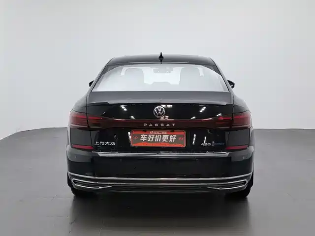 Volkswagen Passat New Energy 2022 430PHEV Hybrid Luxury Edition — фото 4