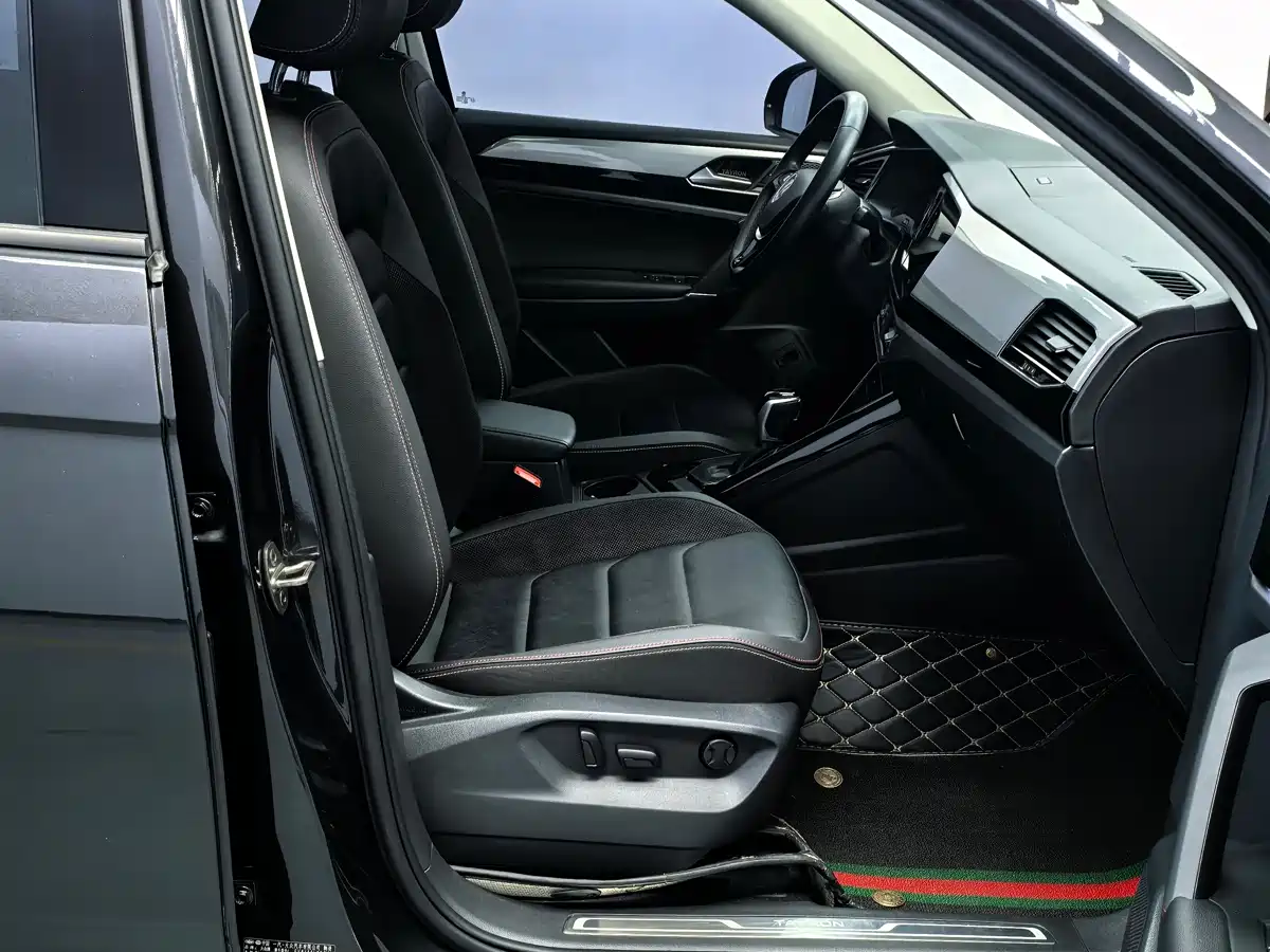 Volkswagen Tayron 2021 280TSI 2WD Luxury Smart Connect фото 21