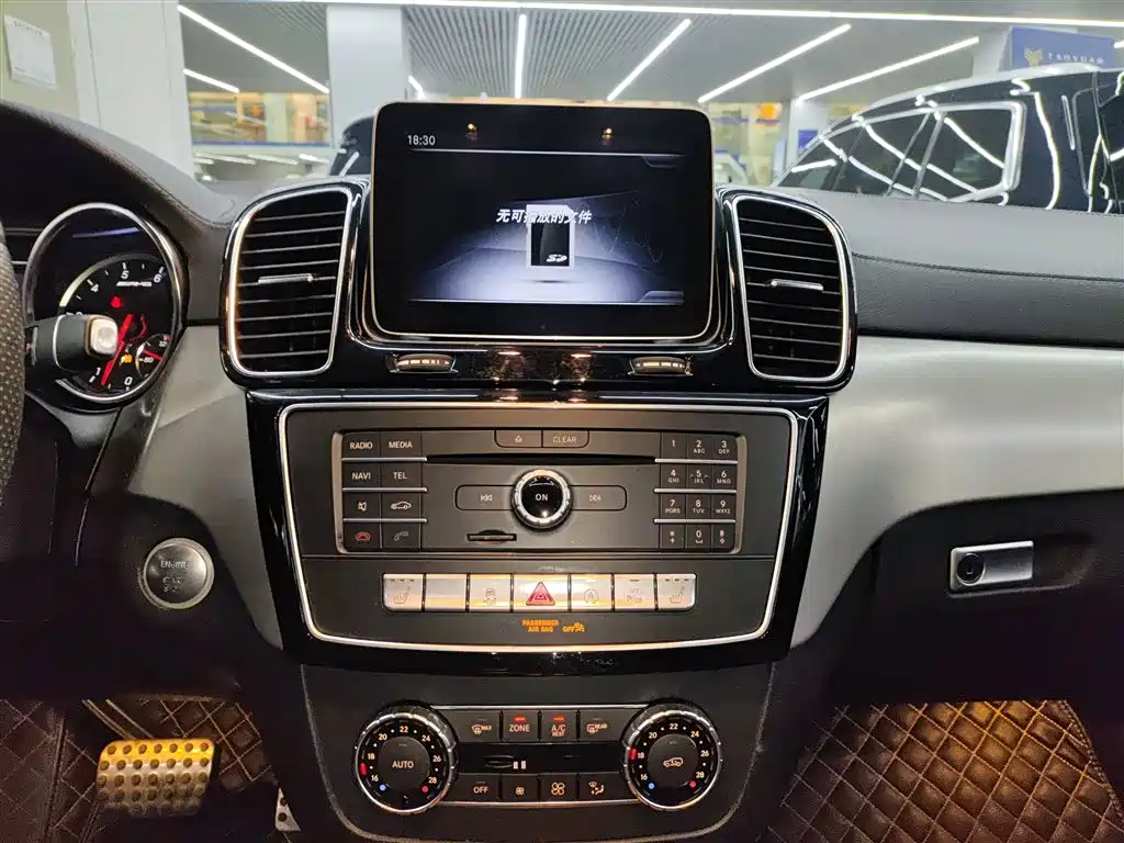 Mercedes-Benz GLE AMG 2017 AMG GLE 43 4MATIC фото 9