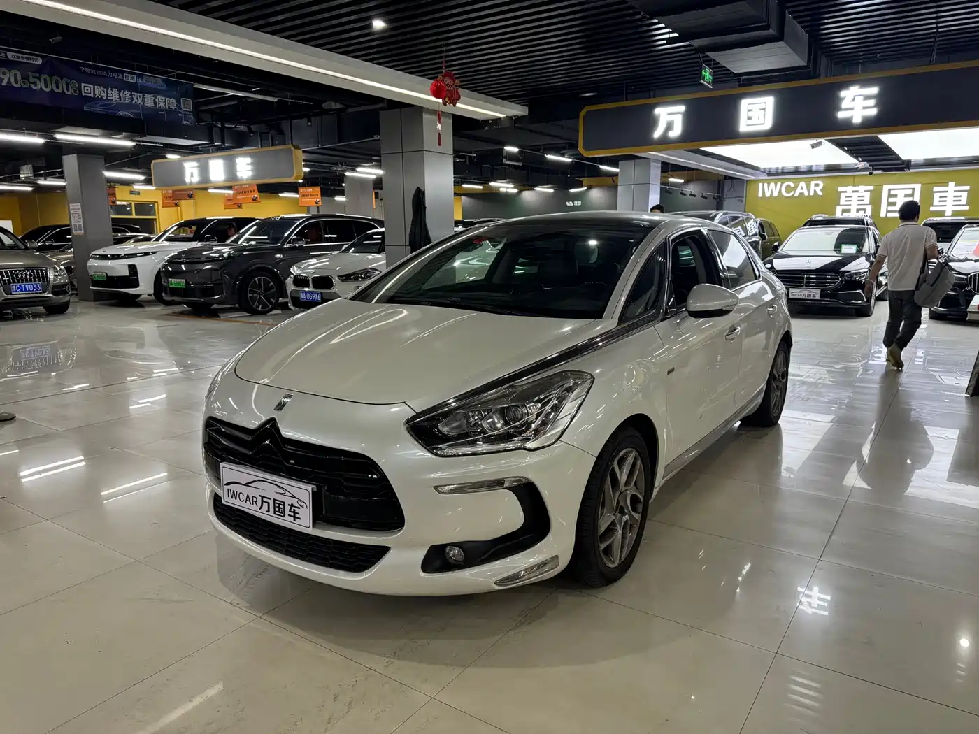 DS 5 2014 2013 1.6T Elegance THP160
