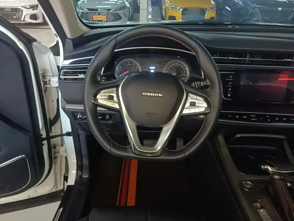 صورة 11 - Changan Oshan X7