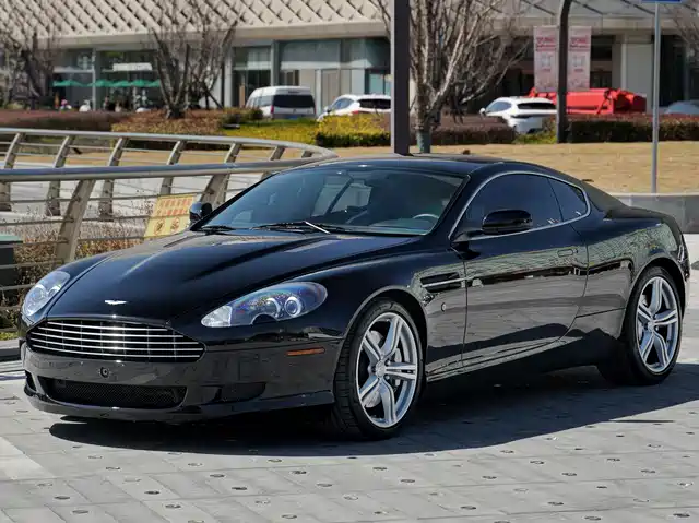  Aston Martin Aston Martin DB9 2007 6.0L Touchtronic Coupe