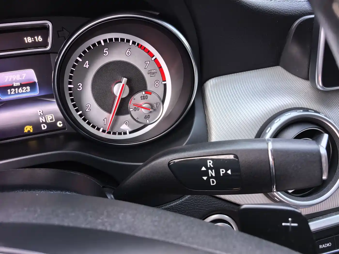Mercedes-Benz GLA 2016 GLA 220 4MATIC Fashion фото 29