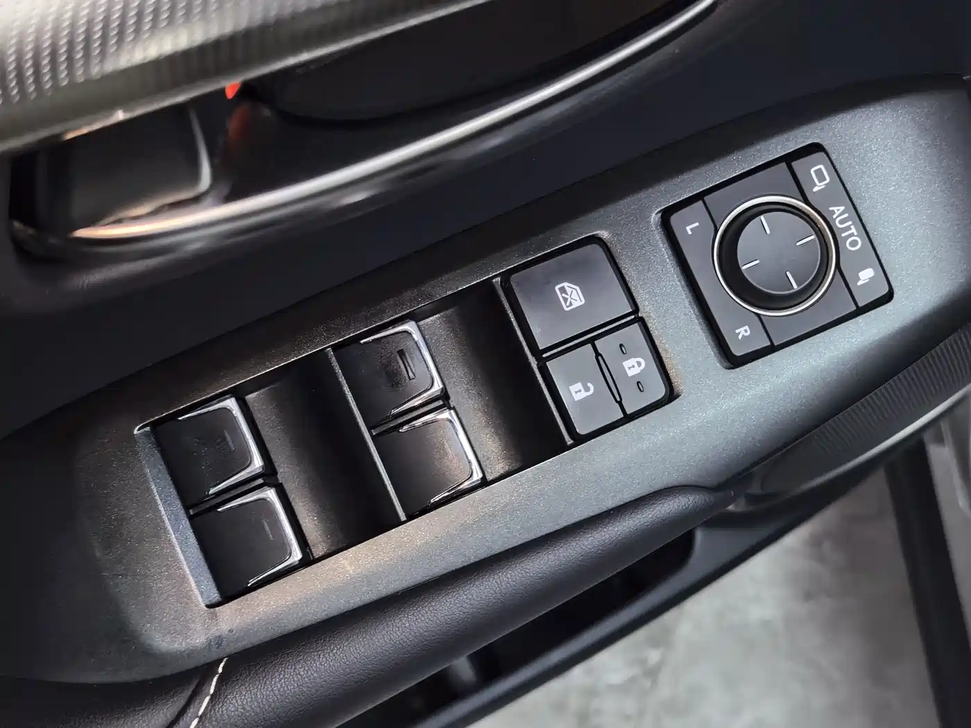 Фото 21 - Lexus NX