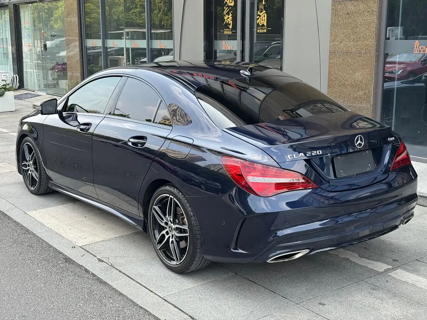Mercedes-Benz CLA (Import) 2017 CLA 220 4MATIC фото 4
