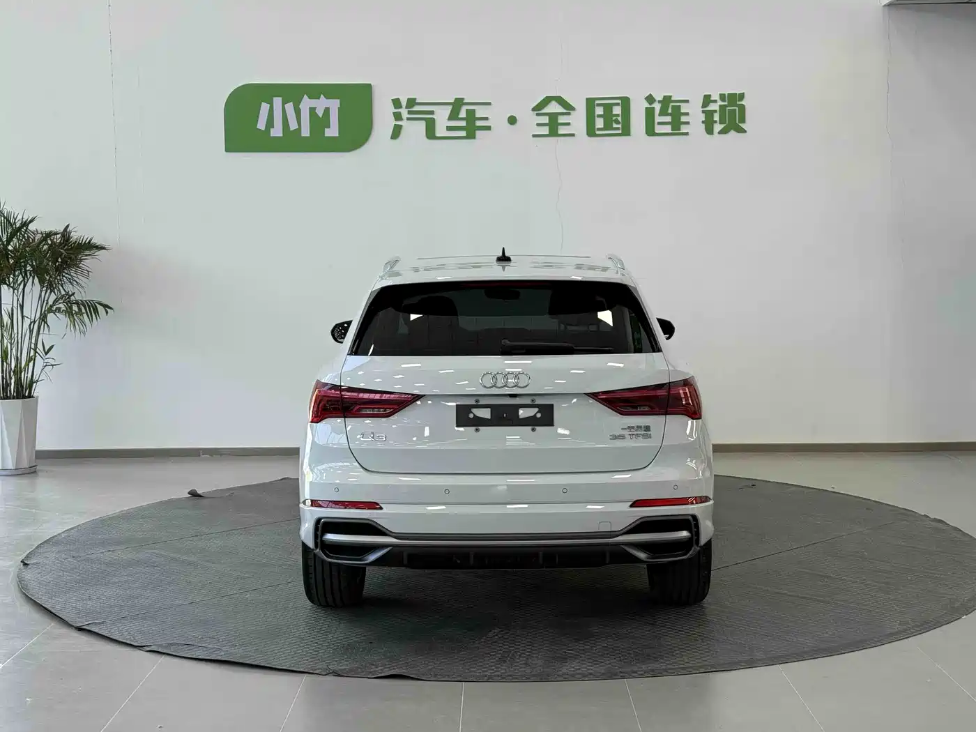 Audi Q3 2022 35 TFSI Fashion Dynamic фото 2