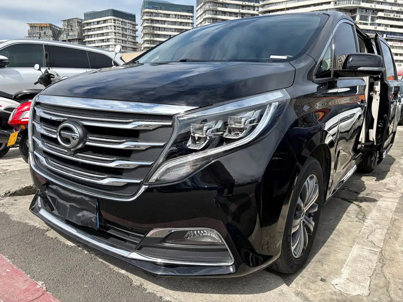 GAC Trumpchi Trumpchi M8 2018 2018 320T Premium Edition