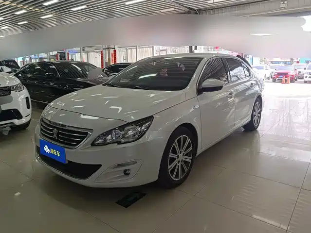 PEUGEOT 408
