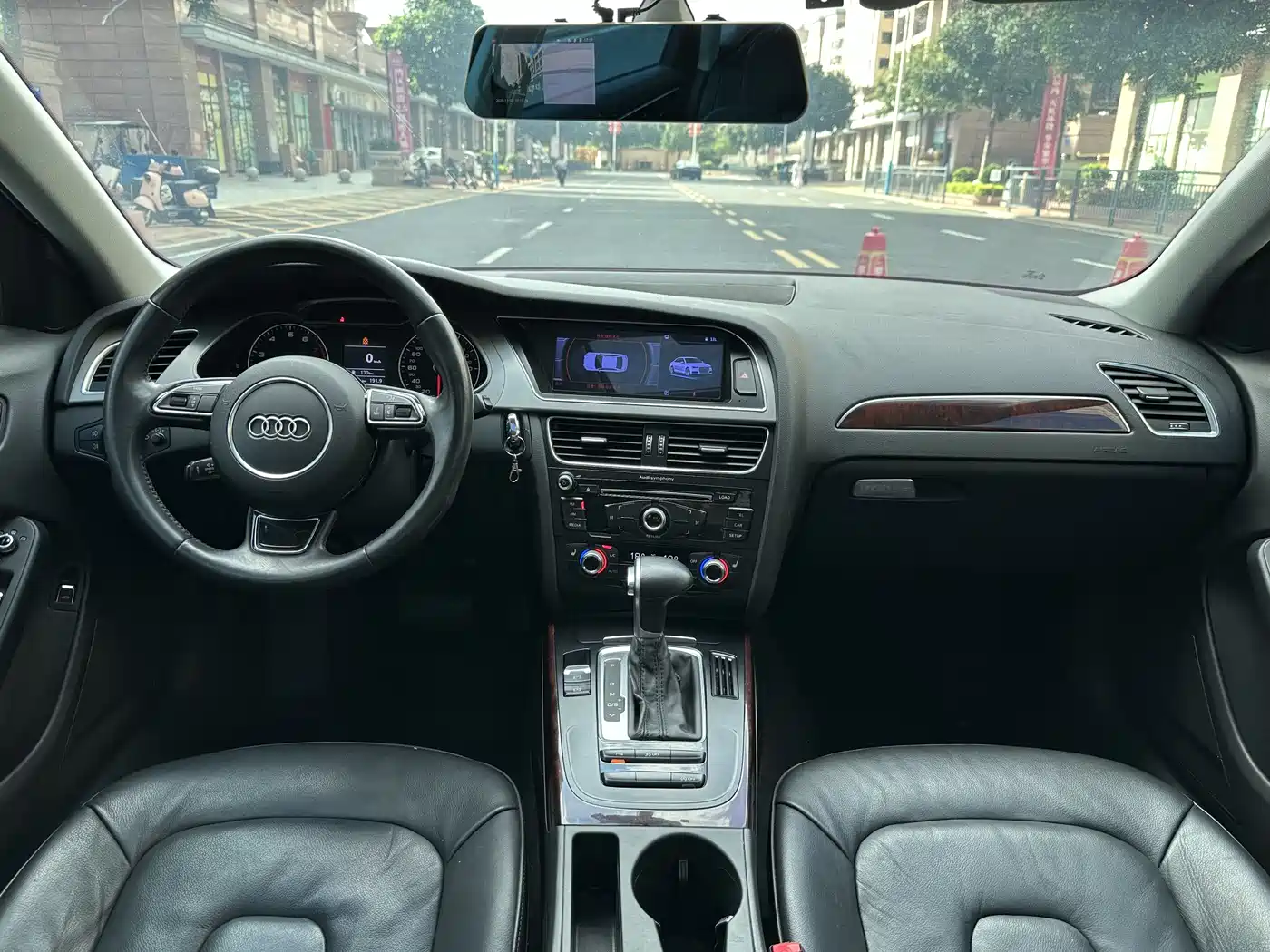 Audi A4L 2016 35 TFSI Automatic Comfort фото 13