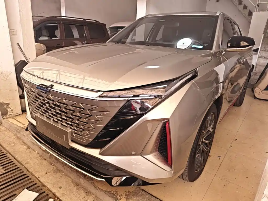 Changan Oshan Z6 2022 Blue Whale 1.5T DCT Smart City Edition