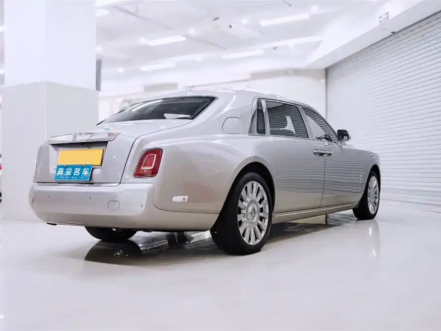 Rolls-Royce Phantom 2019 2018 6.7T Long Wheelbase Version