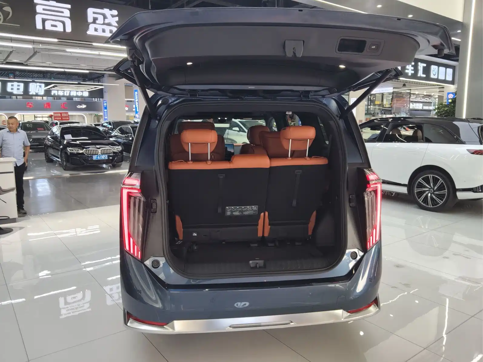 Фото 14 - GAC Trumpchi Trumpchi Xiangwang M8