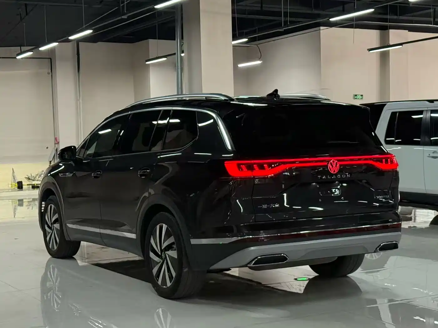 Volkswagen Talagon 2022 380TSI 4WD Luxury Premium Pro Edition 6-seater фото 7
