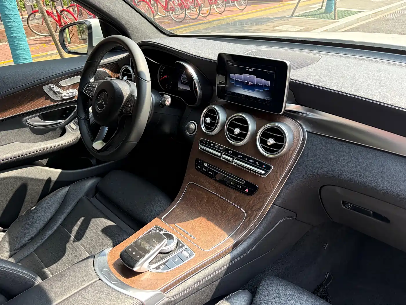 Mercedes-Benz GLC 2016 GLC 300 4MATIC Dynamic фото 15
