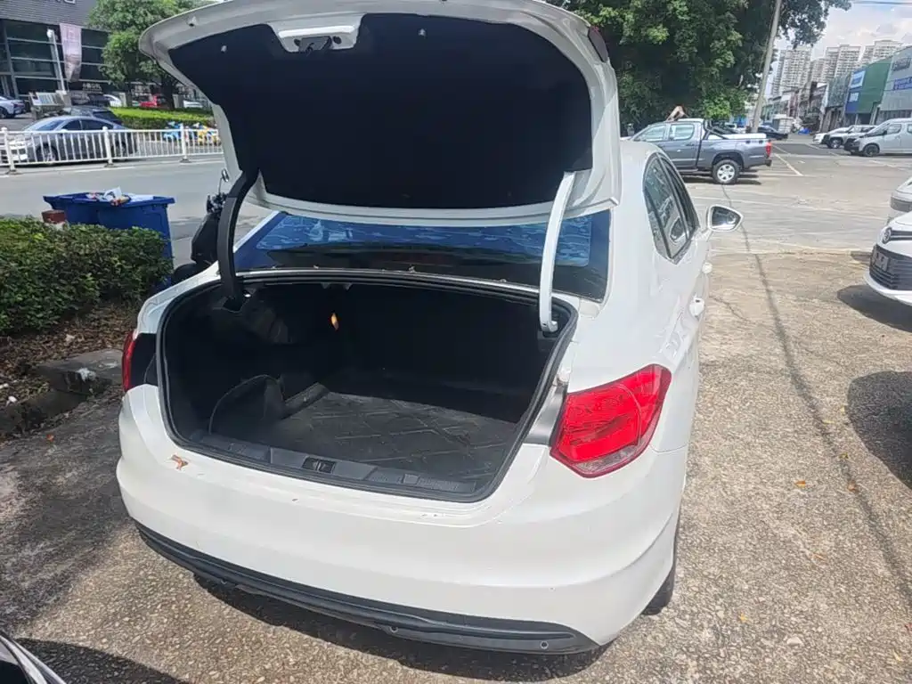 Photo 19 - Citroën C4L