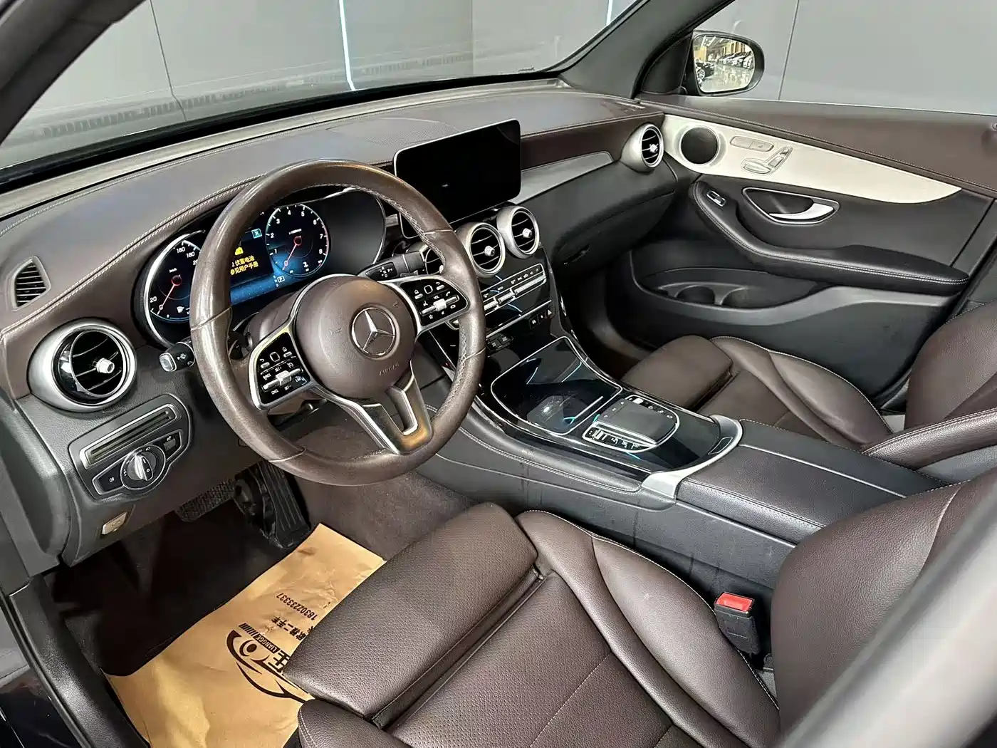 Mercedes-Benz GLC 2021 GLC 260 L 4MATIC Sporty фото 10