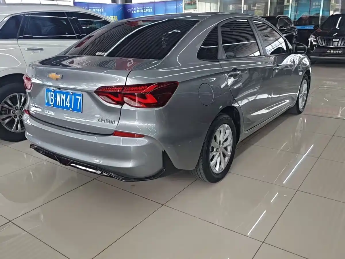 CHEVROLET CRUZE