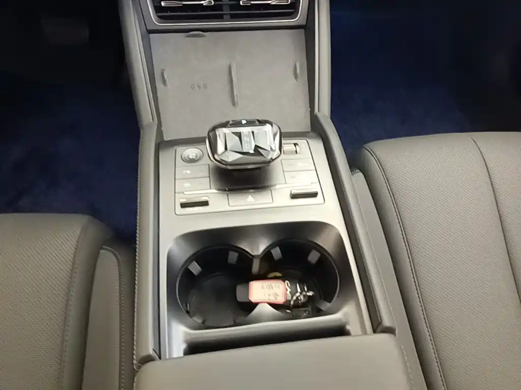 BYD Qin L 2025 DM-i Smart Drive Edition 120KM Surpassing фото 14
