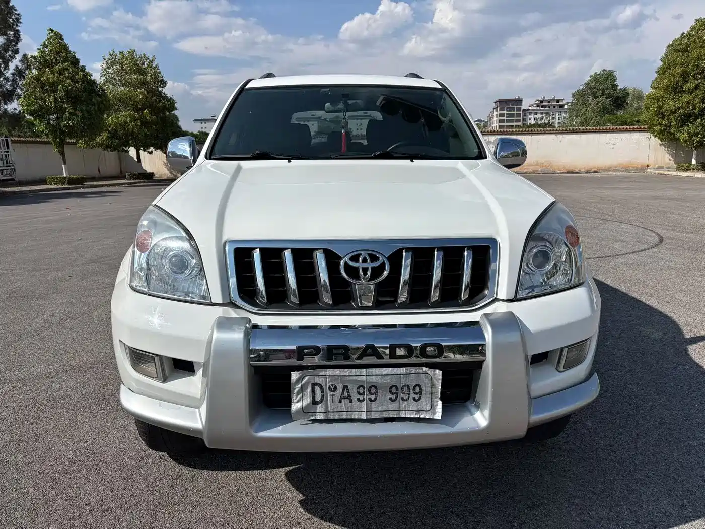Toyota Prado (Import) фото 2