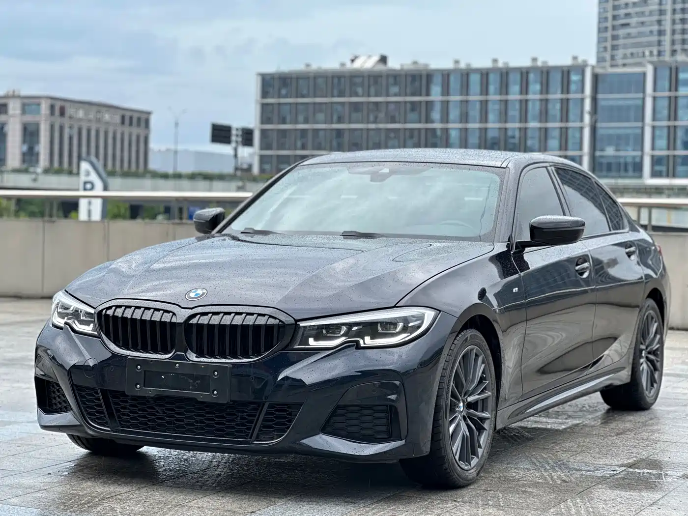 BMW 3 Series 2022 325Li M Sport Shadow Edition
