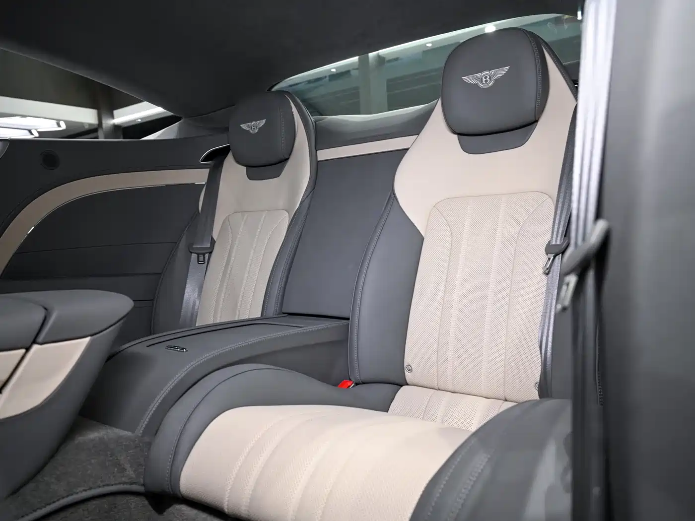 BENTLEY CONTINENTAL PLUG IN HYBRID